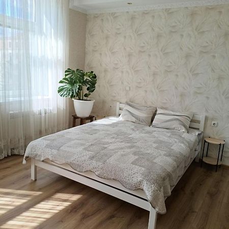 Апартаменти "Комфорт" Kamianets-Podilsky Extérieur photo