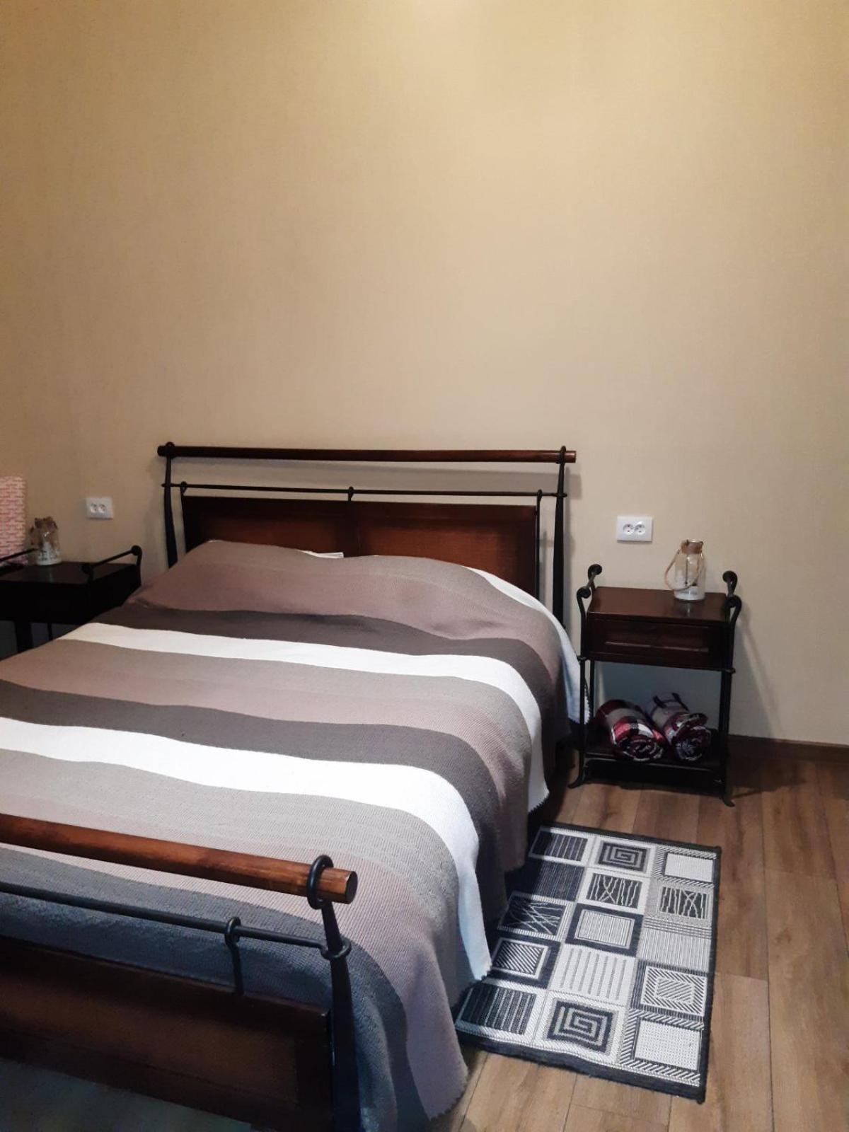 Апартаменти "Комфорт" Kamianets-Podilsky Extérieur photo